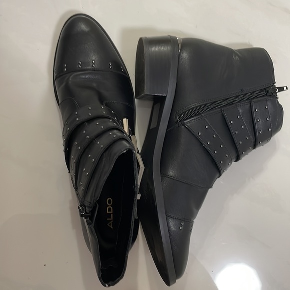 New aldo boots - Picture 3 of 4